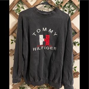 Vintage size Tommy Hilfiger medium crewneck!